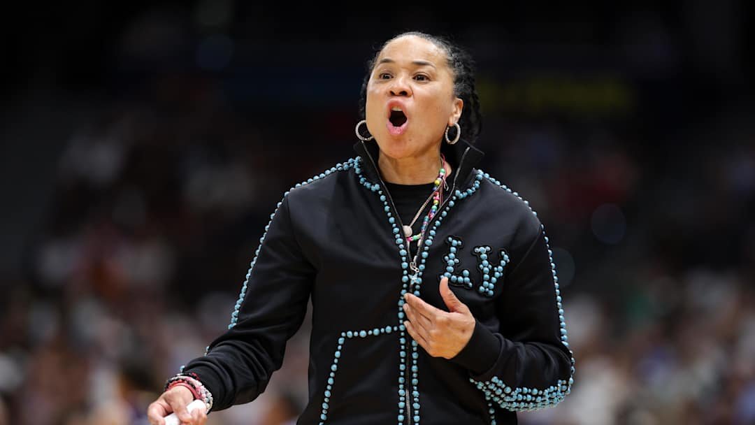 New York Knicks Reportedly Considering South Carolina’s Dawn Staley for Head Coach