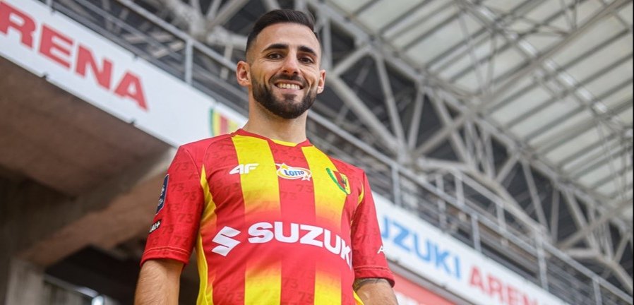 Kapitan Korony Kielce David Nono przekazuje miliony na wsparcie potrzebujących w Polsce